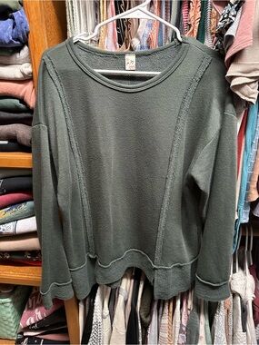 7th Ray Olive Green Raw-Edge Crewneck Sweatshirt
